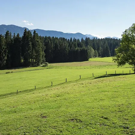 Alpiner Aufenthalt Mit Balkon In *