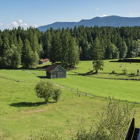 Alpiner Aufenthalt Mit Balkon In *