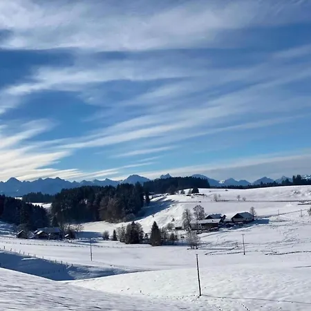 Alpiner Aufenthalt Mit Balkon In